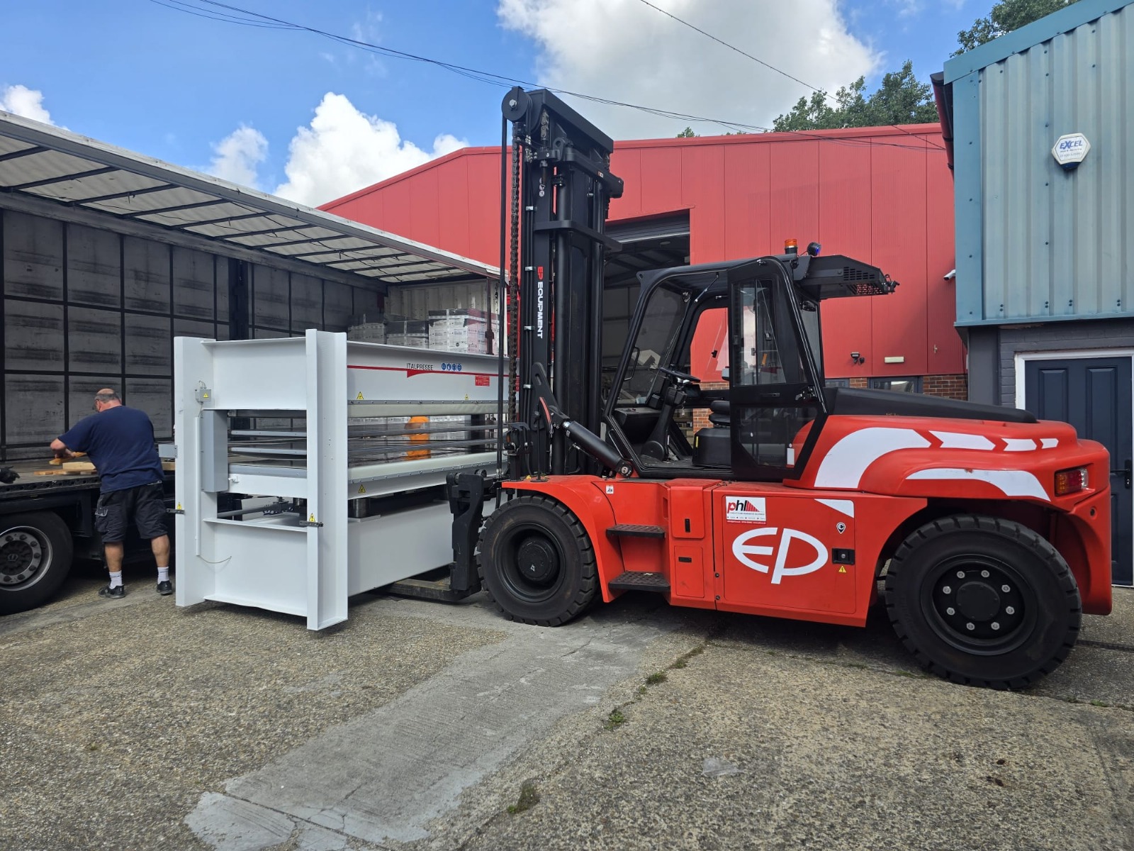 WhatsApp Image 2025-06-02 at 14.55.45_82ea97f2_bdheg