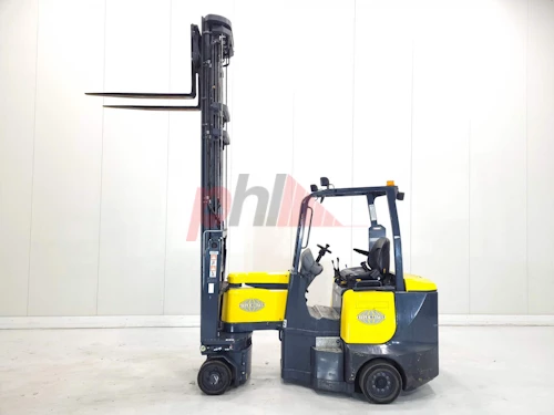 AISLE MASTER ARTICULATED FORKLIFT