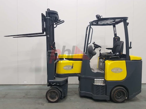 AISLE MASTER ARTICULATED FORKLIFT