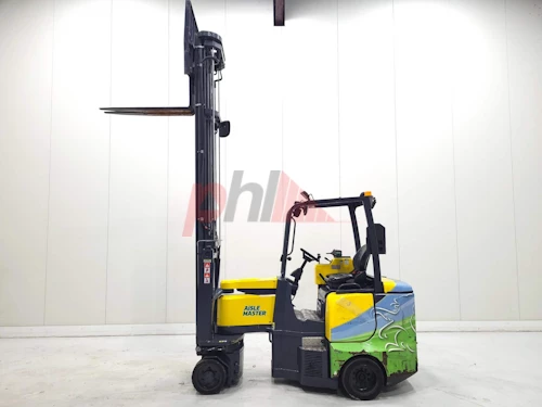 AISLE MASTER ARTICULATED FORKLIFT