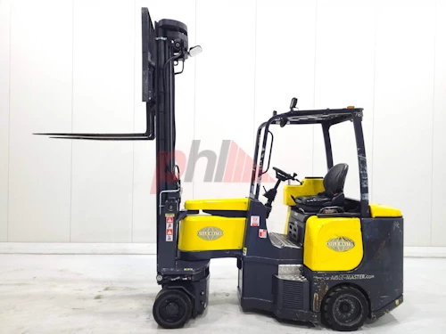 AISLE MASTER ARTICULATED FORKLIFT