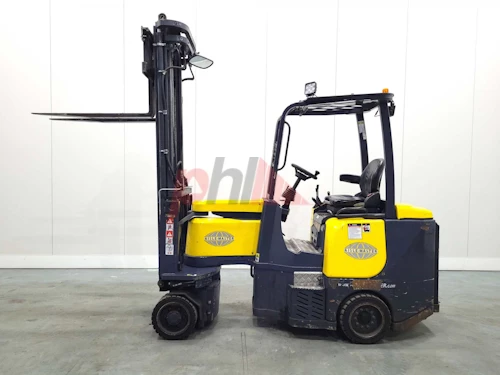 AISLE MASTER ARTICULATED FORKLIFT