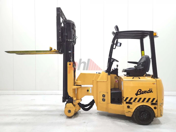 BENDI ARTICULATED FORKLIFT