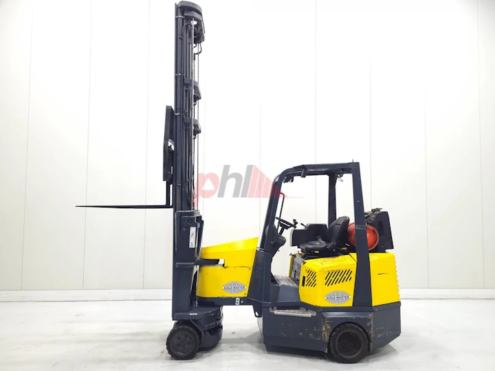 AISLE MASTER ARTICULATED FORKLIFT